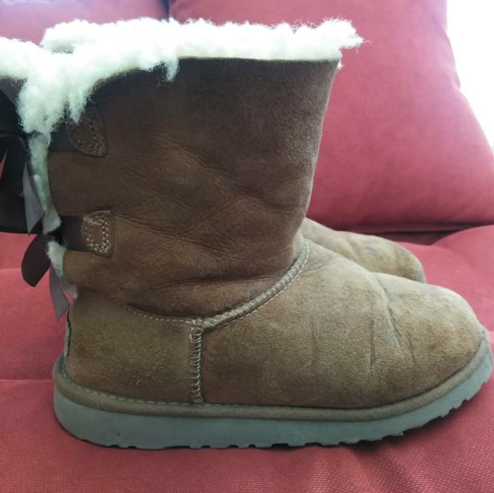 Bailey Bow ugh boots